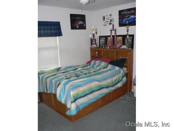 525 NE 37th Place, Ocala, FL 34479