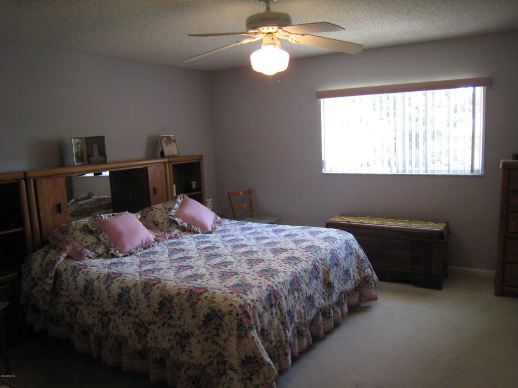 9735 SW 92nd Court, Ocala, FL 34481