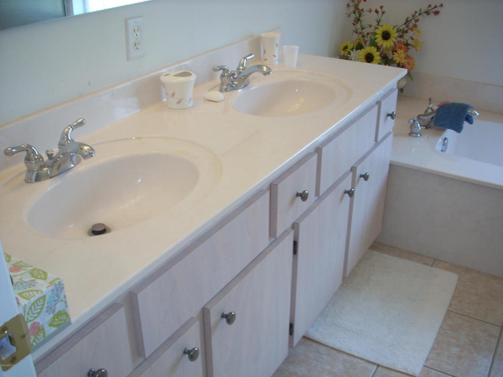 5551 NW 18TH ST., Ocala, FL 34482