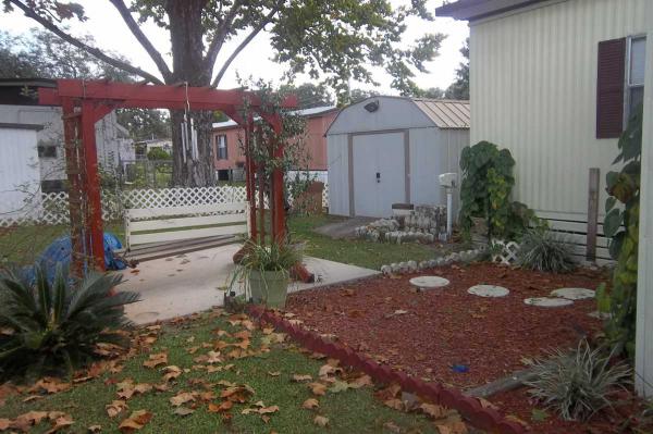 Lindale Mobile Home Park 1435 LAKE DRIVESilver Springs, FL 34488