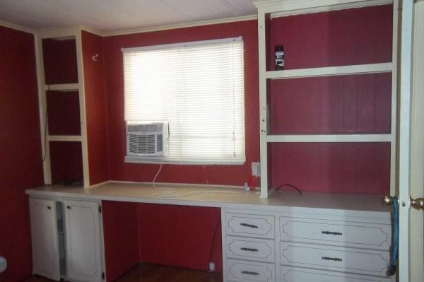 Lindale Mobile Home Park 1435 LAKE DRIVESilver Springs, FL 34488