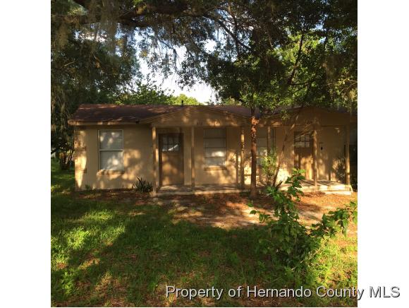 212 OAKLAND AVE, Brooksville, FL 34601