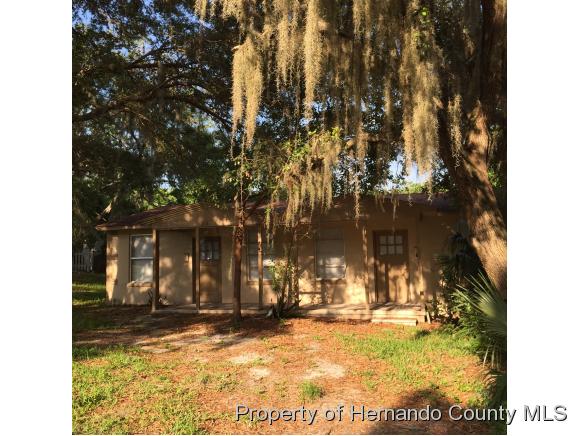 212 OAKLAND AVE, Brooksville, FL 34601