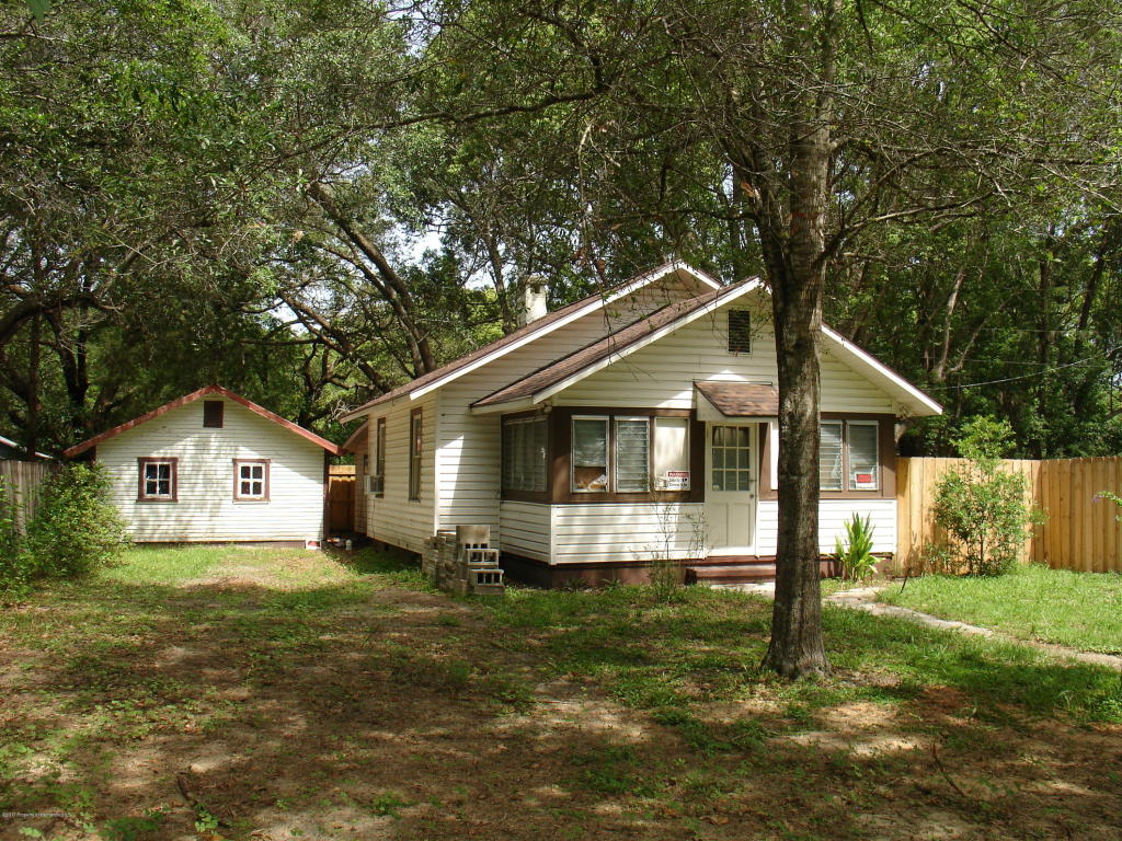 359Broad St, Brooksville, FL 34604