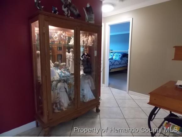 7400 SPRING HILL DR, Spring Hill, FL 34606