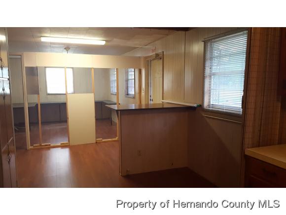 7597 CORTEZ BLVD, Weeki Wachee, FL 34607
