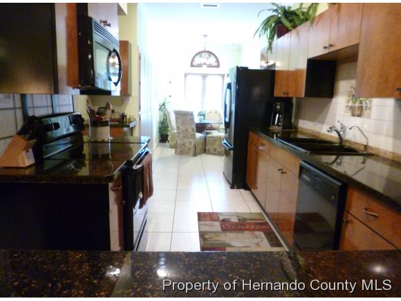 7022 River Run Blvd, Weeki Wachee, FL 34607