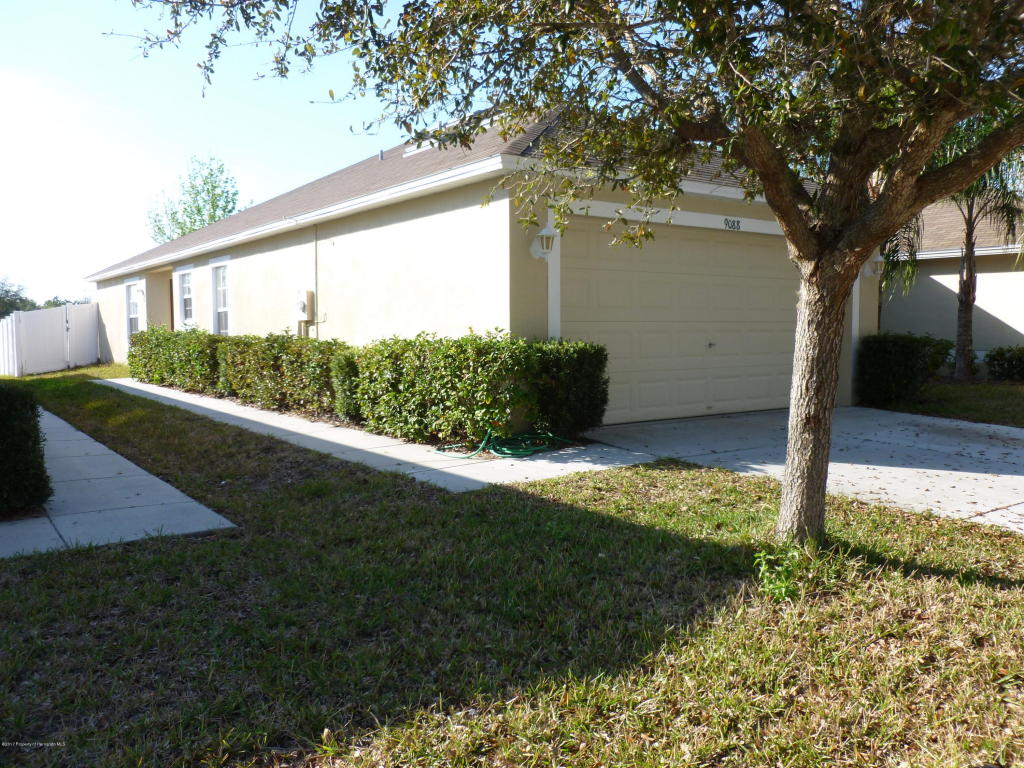 9088 Southern Charm Circle, Brooksville, FL 34613