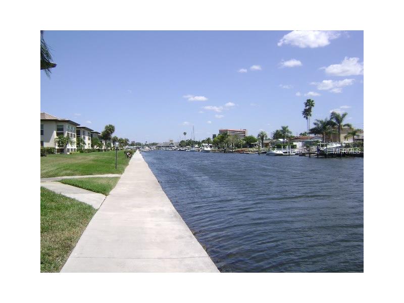 4678 MARINE PARKWAY, New Port Richey, FL 34652