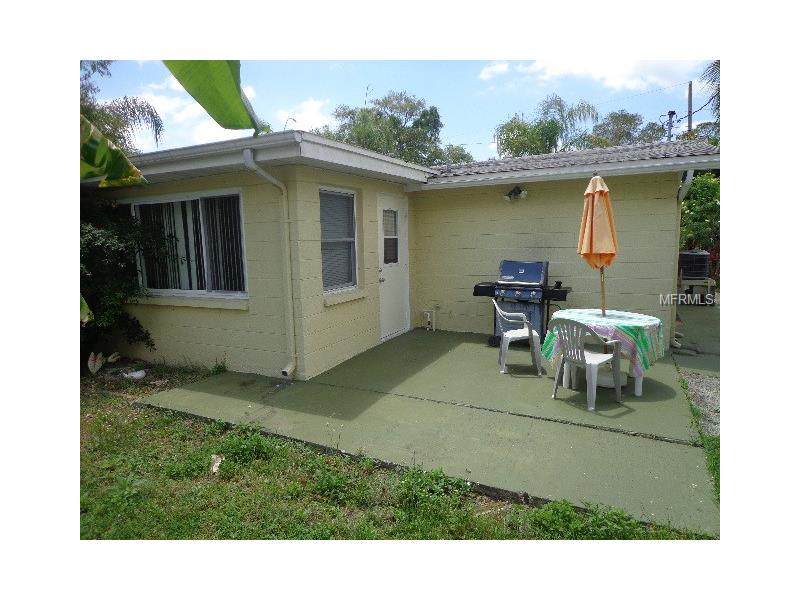6614 MANOR BEACH ROAD, New Port Richey, FL 34652
