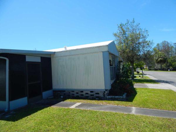 Orangewood Lakes Mobile Home Community7854 Orangewood Lakes RdNew Port Richey, FL 34653