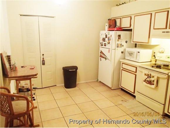 8224 Leafy Ct, Port Richey, FL 34668