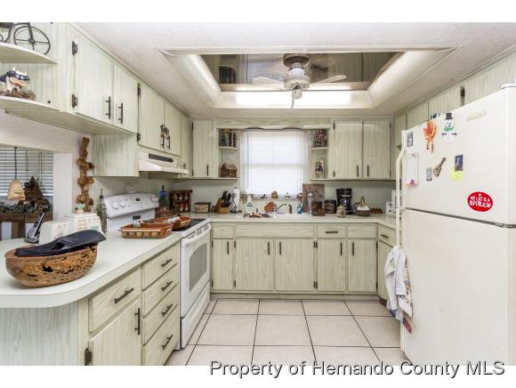 7332 VIENNA LN, Port Richey, FL 34668