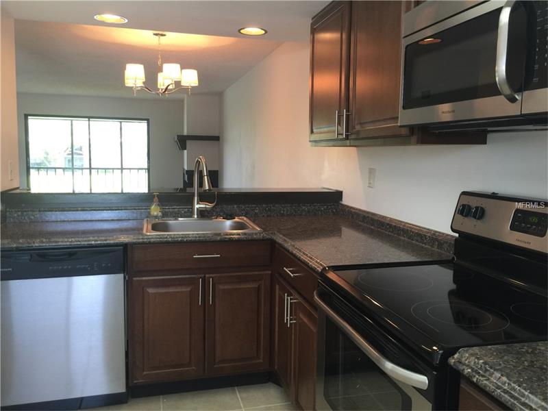 106 LAKEVIEW WAY, Oldsmar, FL 34677