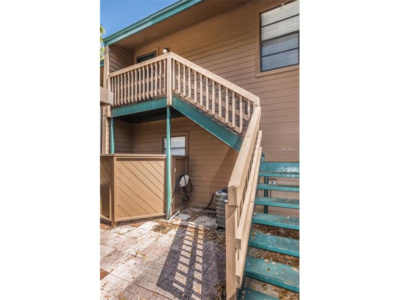 1604 LENNOX ROAD E, Palm Harbor, FL 34683