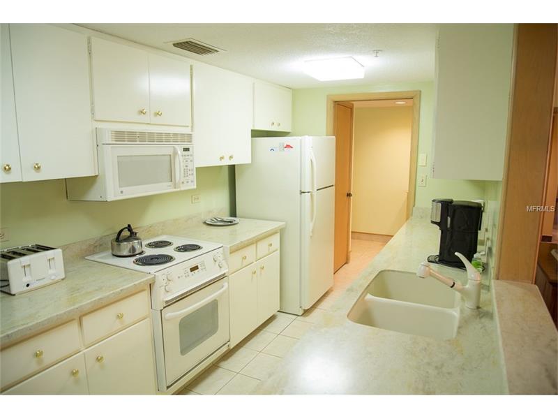 36750 US HIGHWAY 19 N, Palm Harbor, FL 34684