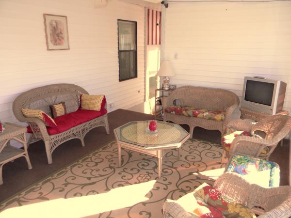 The Meadows492 Becky WayTarpon Springs, FL 34689