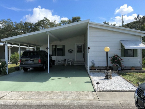 Tarpon Glen838 Egrets LaneTarpon Springs, FL 34689