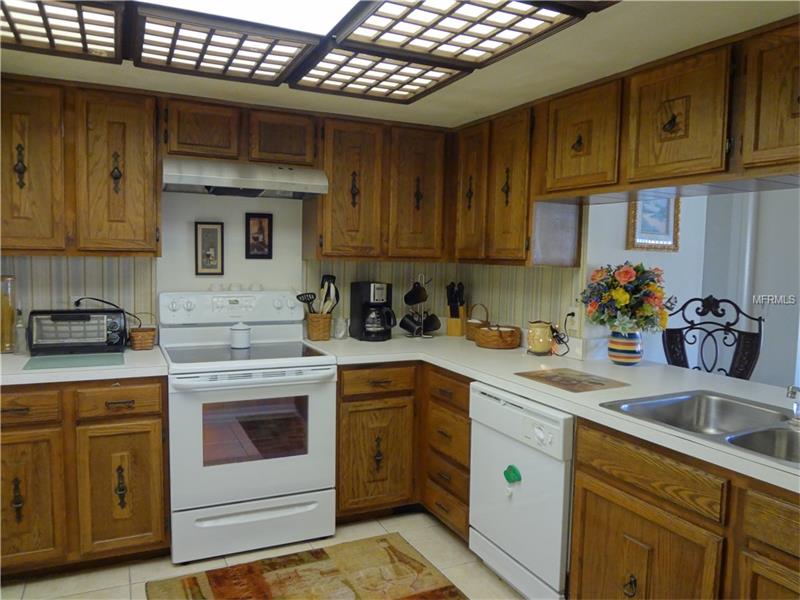128 MARINER DRIVE, Tarpon Springs, FL 34689