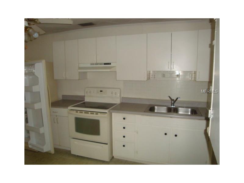 542 DIVISION STREET, Tarpon Springs, FL 34689