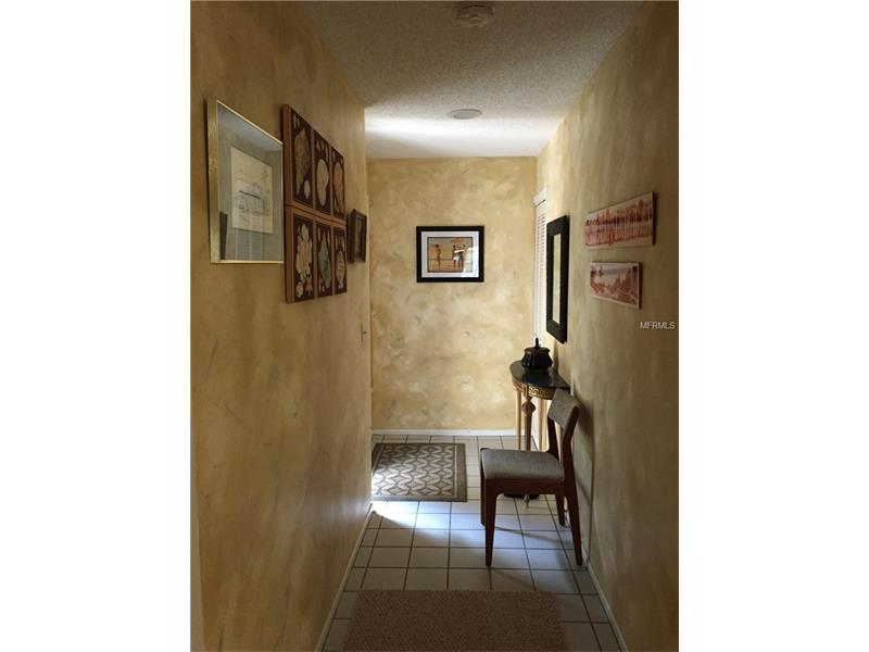 2702 OAK CIRCLE, Tarpon Springs, FL 34689