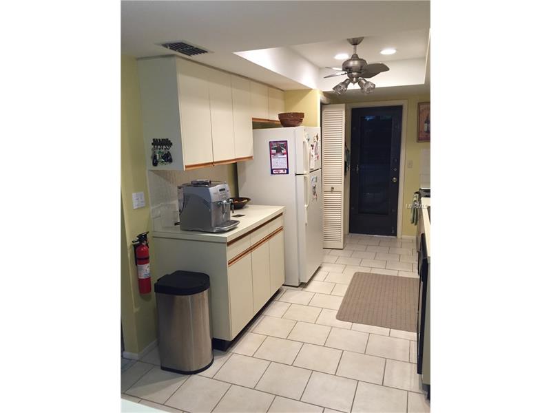 2702 OAK CIRCLE, Tarpon Springs, FL 34689