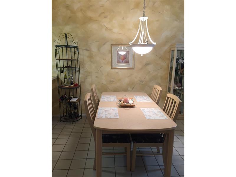 2702 OAK CIRCLE, Tarpon Springs, FL 34689