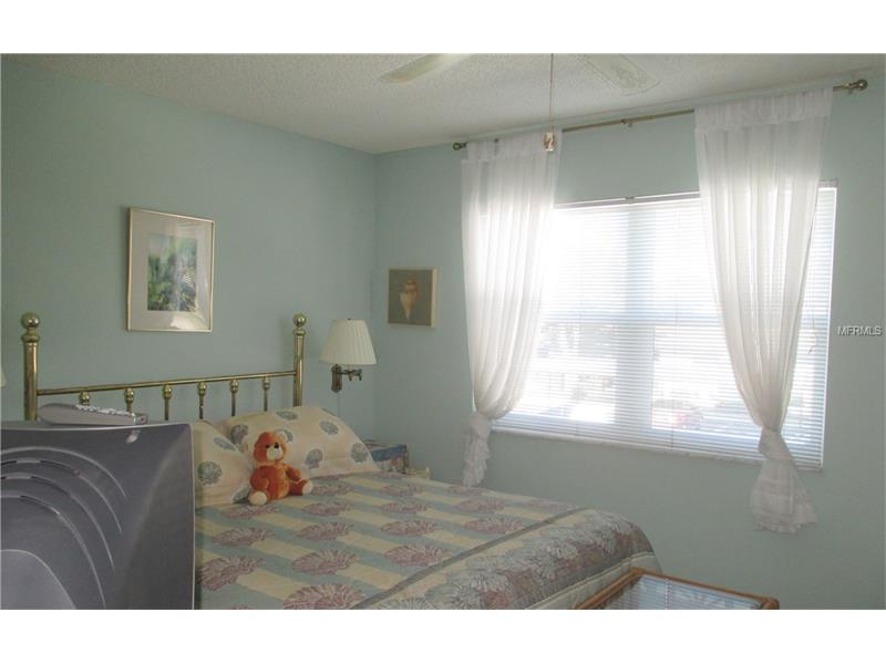 1048 BOWSPRIT LANE, Holiday, FL 34691
