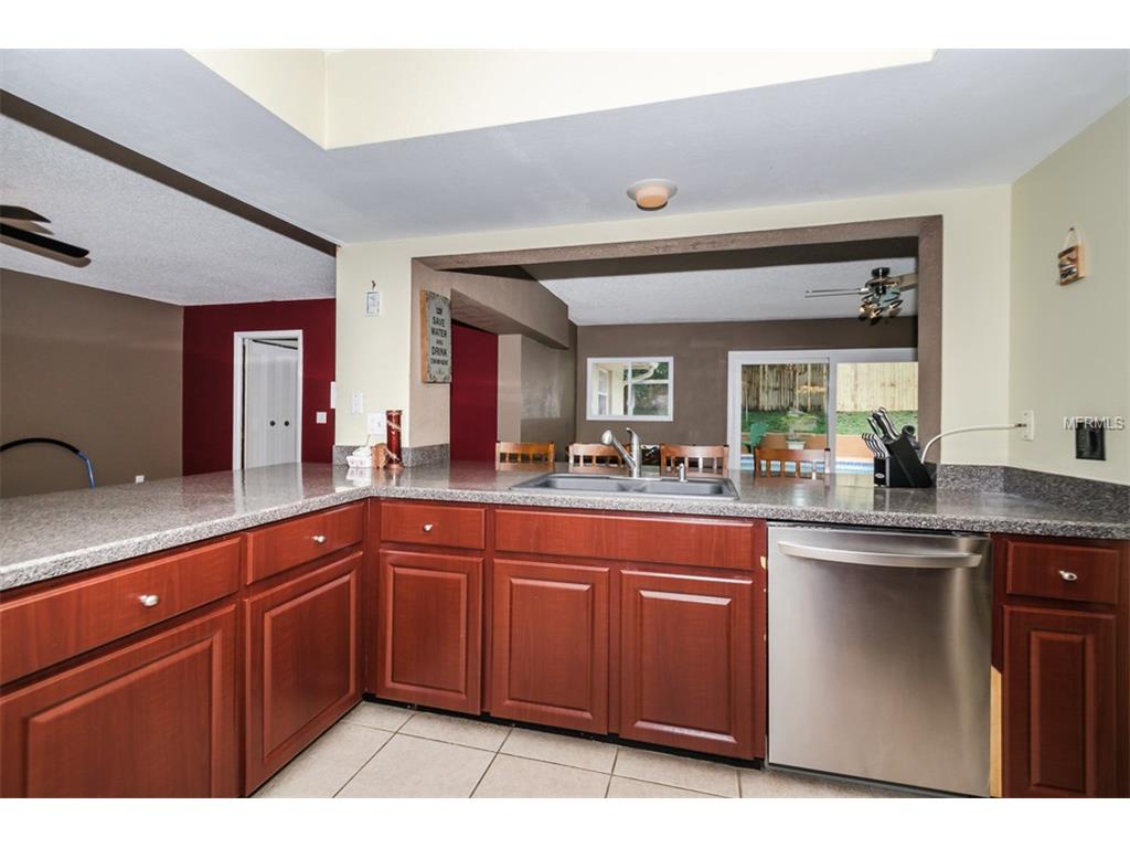 2124 Flamingo Pl, Safety Harbor, FL 34695