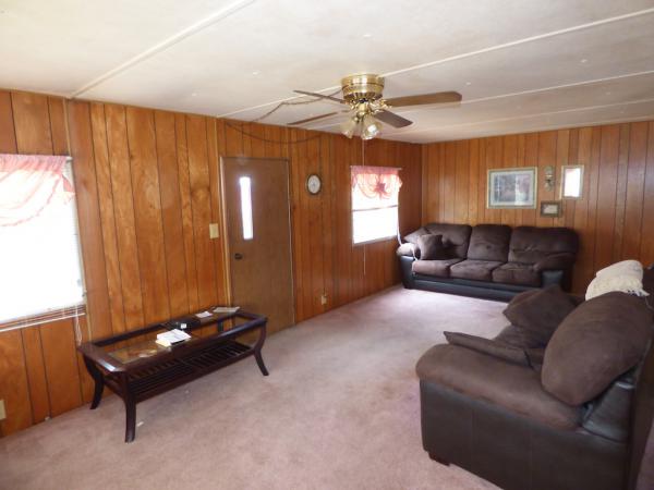 Lone Pine Ridge Mobile Home Park73 Lone Pine AvenueDunedin, FL 34698