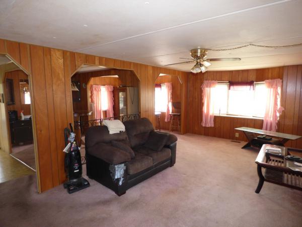 Lone Pine Ridge Mobile Home Park73 Lone Pine AvenueDunedin, FL 34698