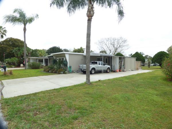 Lone Pine Ridge Mobile Home Park66 Lone Pine Avenue, Lot 66Dunedin, FL 34698