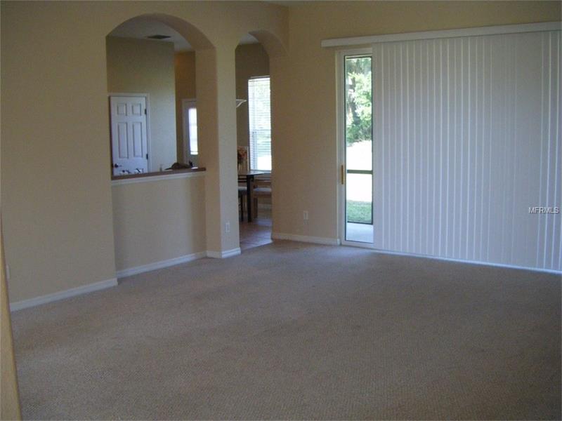 10525 SPRING LAKE DRIVE, Clermont, FL 34711