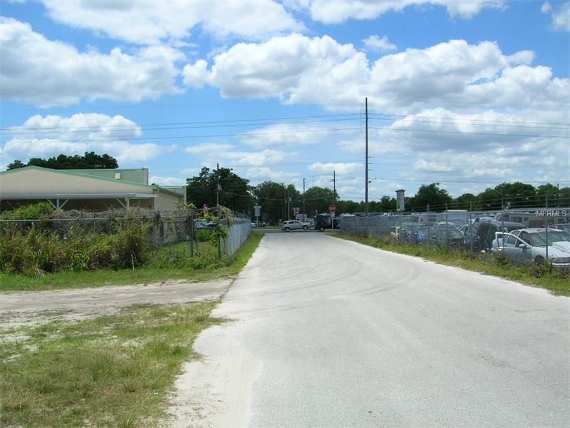 2405 N US HWY 441, Fruitland Park, FL 34731