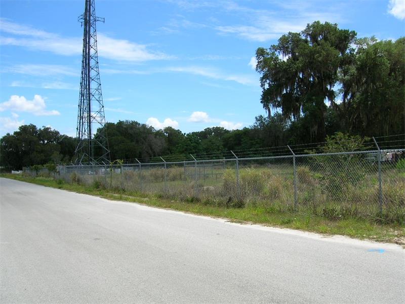 2405 N US HWY 441, Fruitland Park, FL 34731