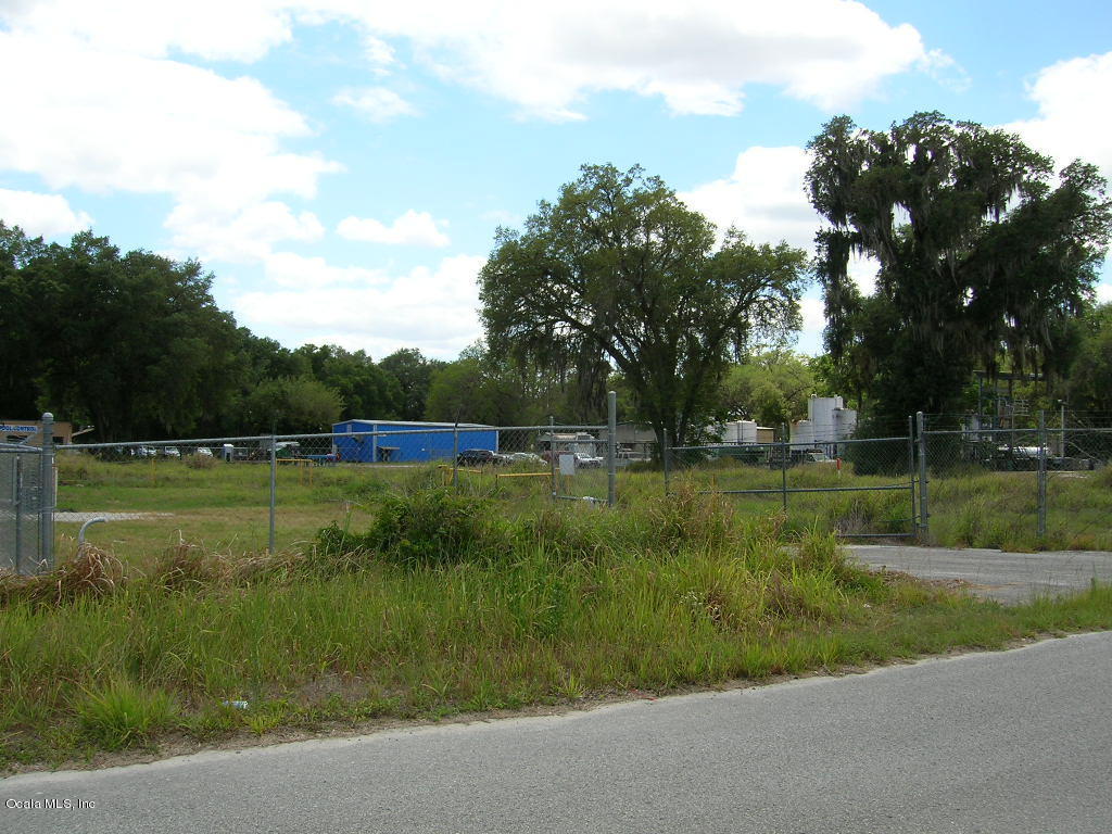 2405 US Hwy 441, Fruitland Park, FL 34731