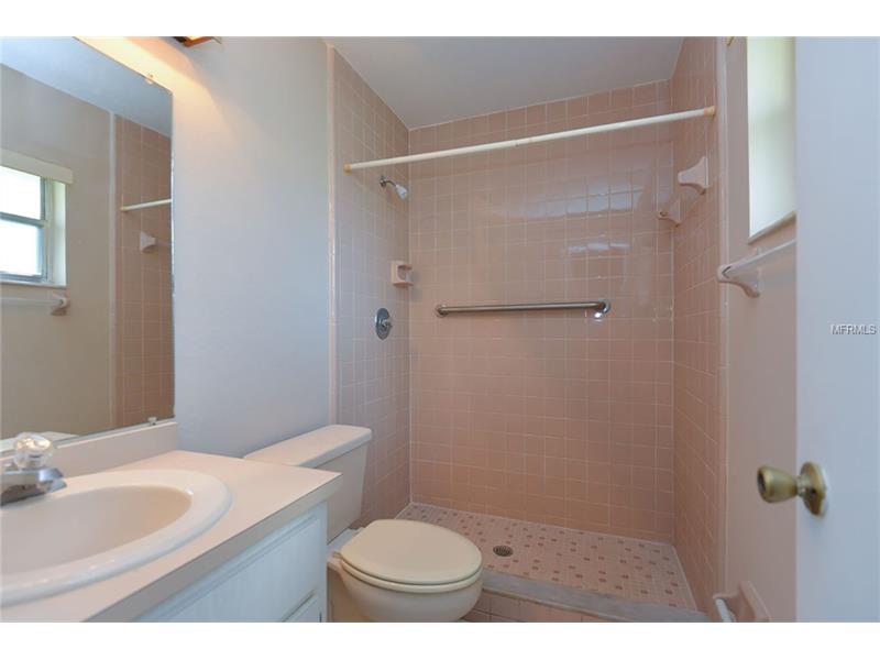 1548 DIVISION AVENUE, Gotha, FL 34734