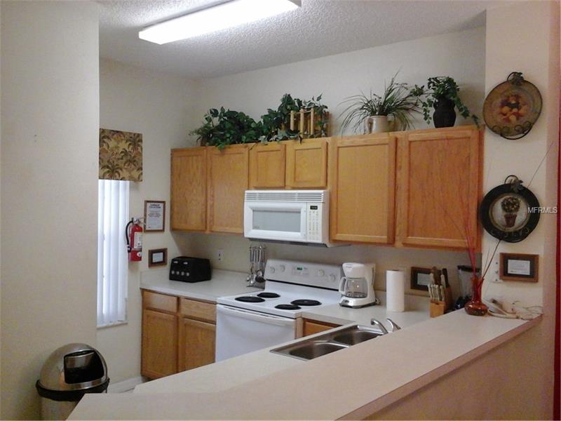 8525 CRYSTAL COVE LOOP, Kissimmee, FL 34747