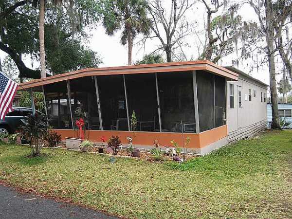 Corley Island Mobile Manor 218 Prince DriveLeesburg, FL 34748