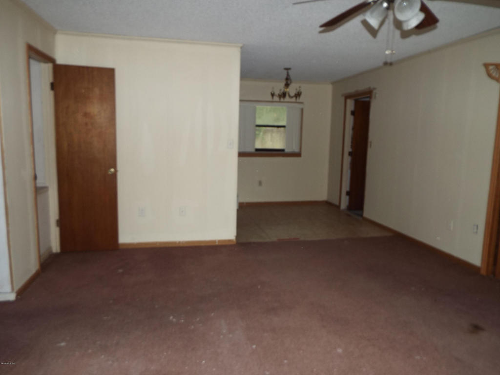 812 Merridale Avenue, Leesburg, FL 34748
