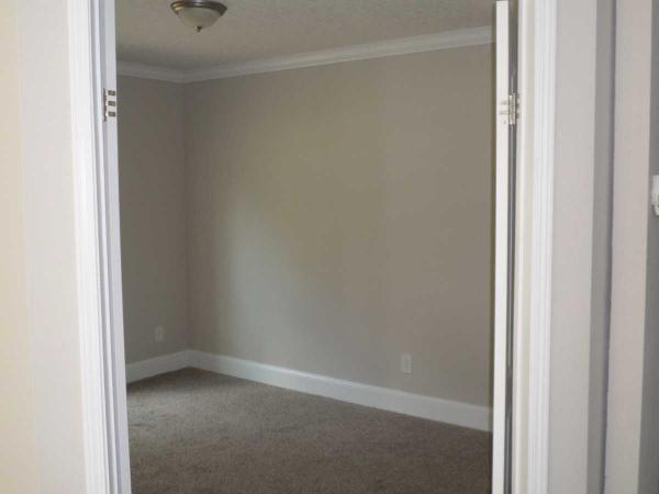 Lake Harris Landing Mobile Home Park2678 MAIN STREETLeesburg, FL 34748