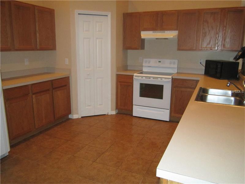 820 MOUNTBATTEN LANE, Kissimmee, FL 34758