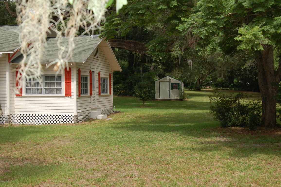 100 S Old Wire Road, Wildwood, FL 34785