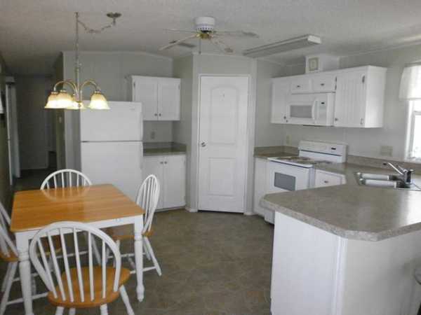 Lake Griffin Harbor33218 DOCKSIDE LANELeesburg, FL 34788
