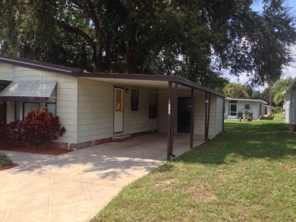 Lakeside Village2483 Lakeside DriveLeesburg, FL 34788