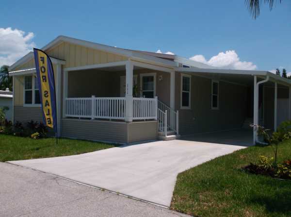 Mid Florida Lakes170 Highland DriveLeesburg, FL 34788