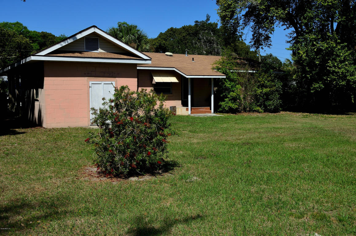 32706 Vista Avenue, Leesburg, FL 34788