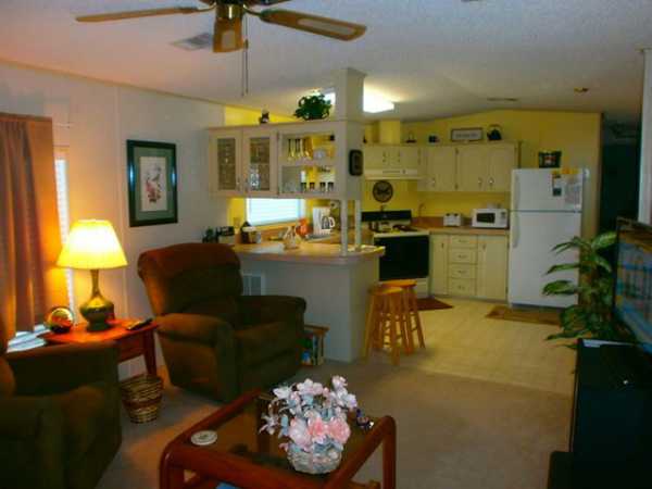 Lake Griffin Harbor33229 SEASHELL LANELeesburg, FL 34788