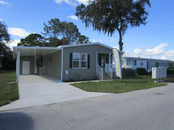 Mid Florida Lakes105 Park LaneLeesburg, FL 34788