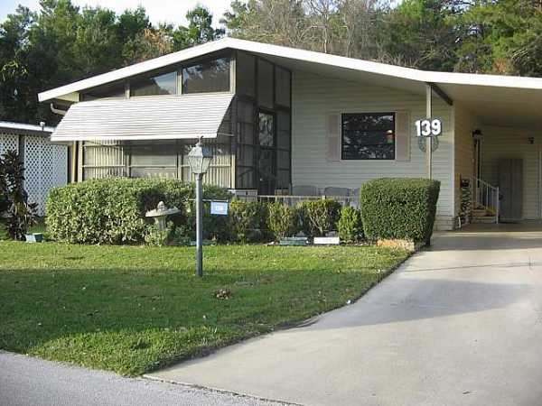Lakes at Leesburg139 Sea Fern DriveLeesburg, FL 34788